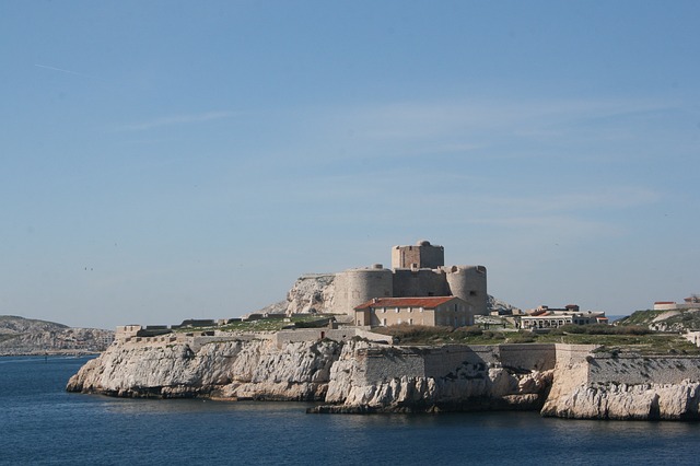 Foto del Château d'If en la costa de Marsella